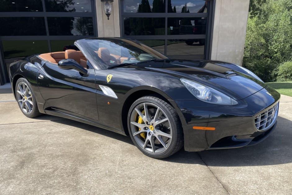 2013 Ferrari California sold for $81,001