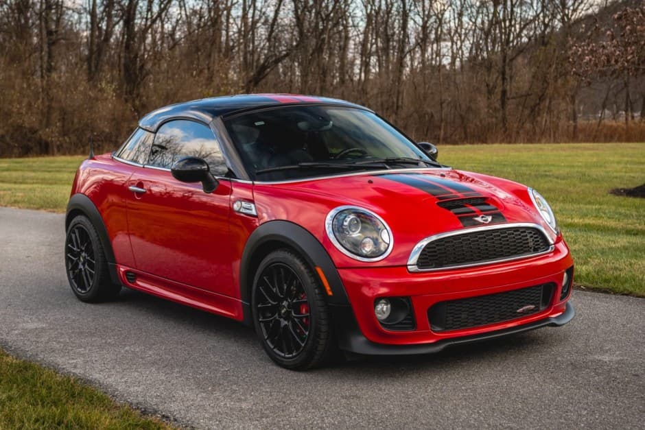 2012 Mini R58 & R59 Coupe & Roadster sold for $17,445