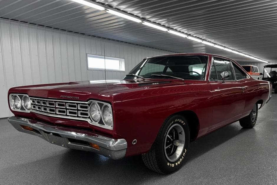1968 Plymouth Road Runner sold for $44,000