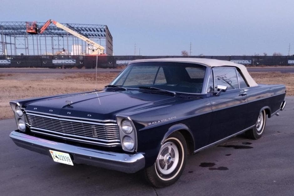 1965 Ford Galaxie sold for $22,500