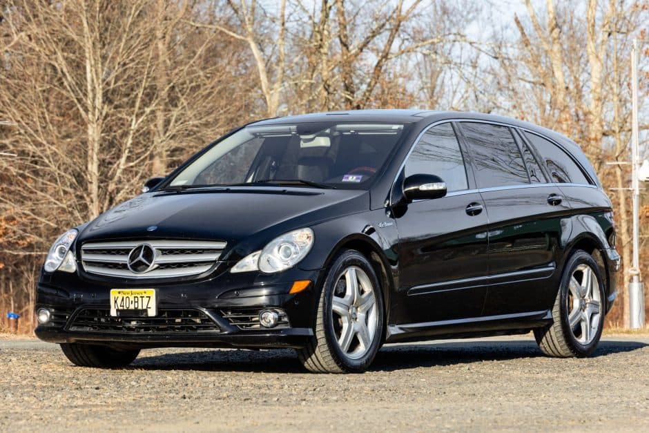 2007 Mercedes-Benz R63 AMG sold for $23,000