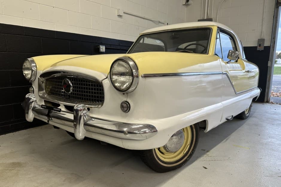 1960 Nash Metropolitan sold for $5,500
