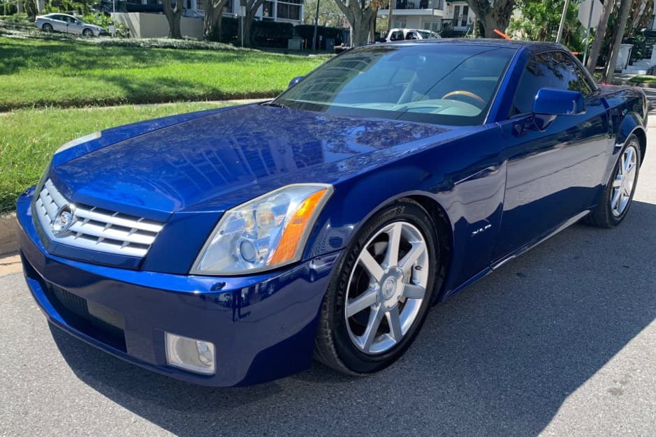 2005 Cadillac XLR sold for $17,000