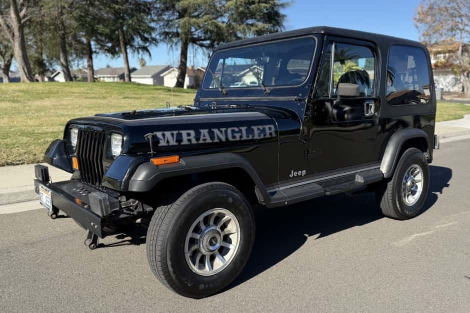 1987 Jeep Wrangler YJ (1987-1995) sold for $10,650