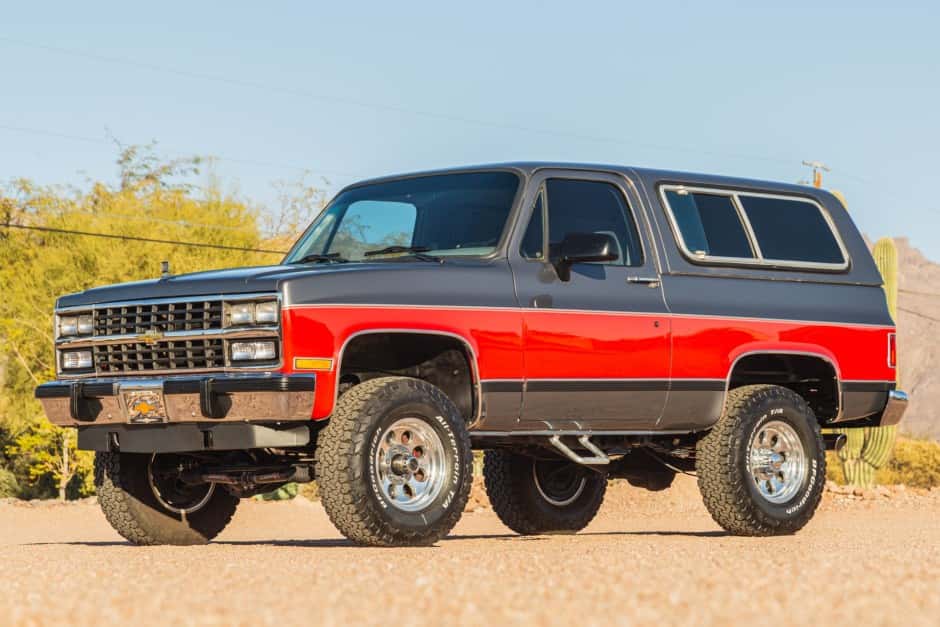 1990 Chevrolet K5 Blazer 1973-1991 sold for $31,000