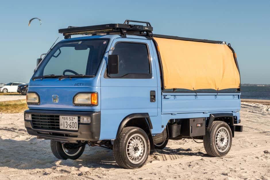 1992 Honda Acty sold for $10,100