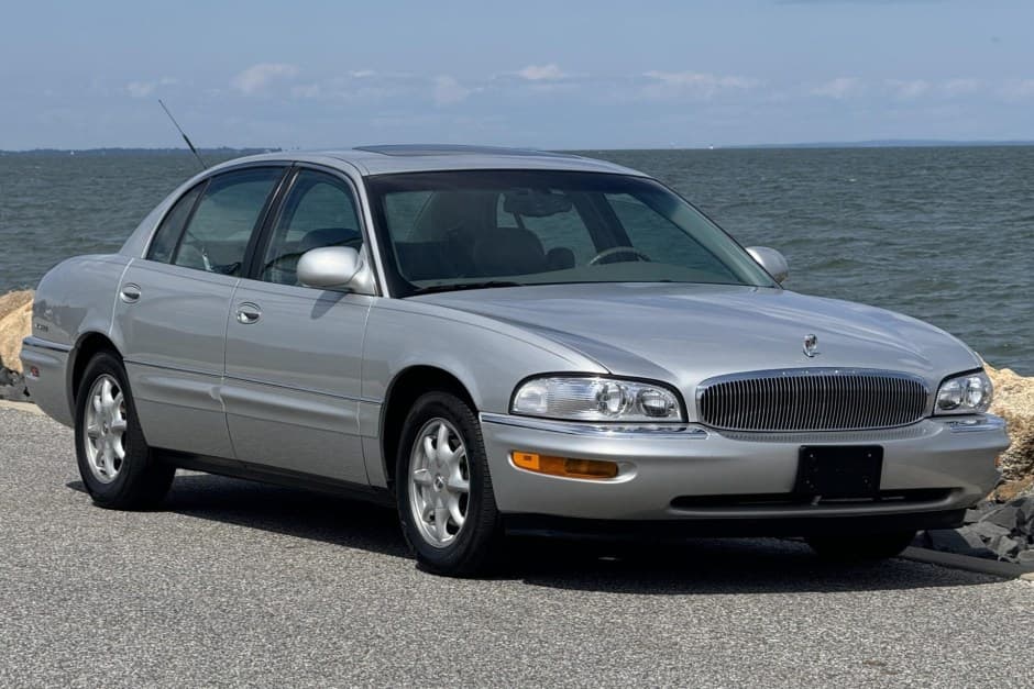 2000 Buick Park Avenue sold for $9,100