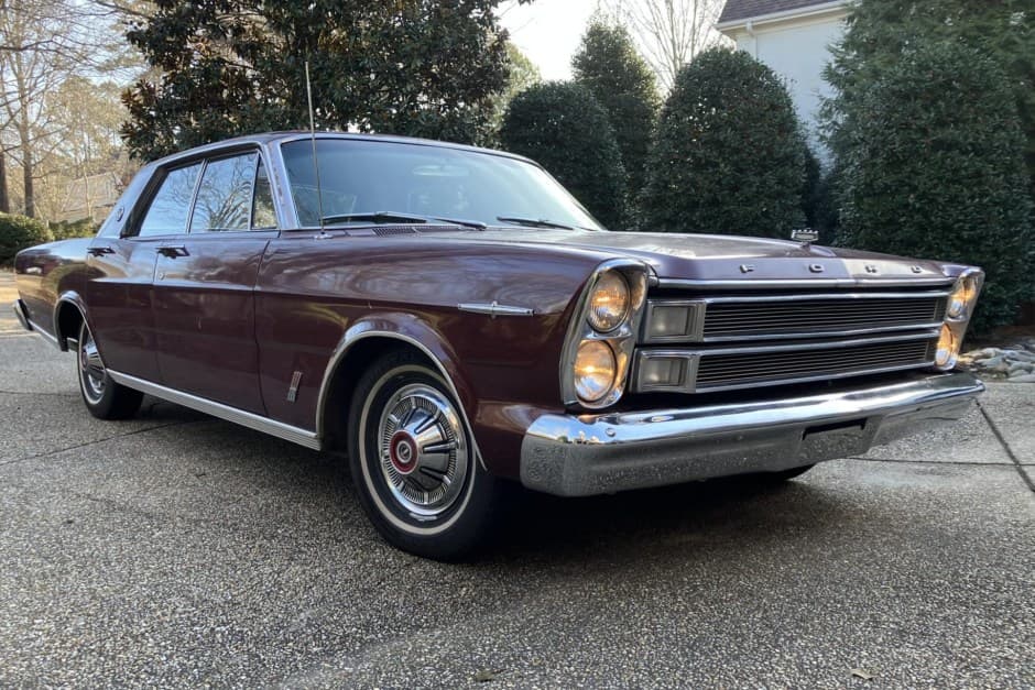 1966 Ford Galaxie sold for $7,600