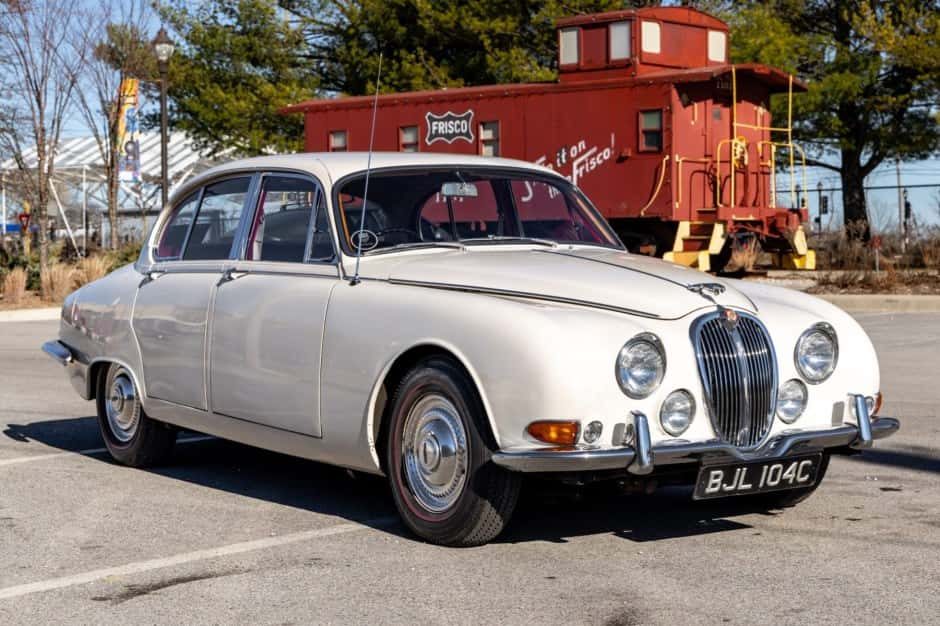 1965 Jaguar S-Type (1963-1968) sold for $10,000