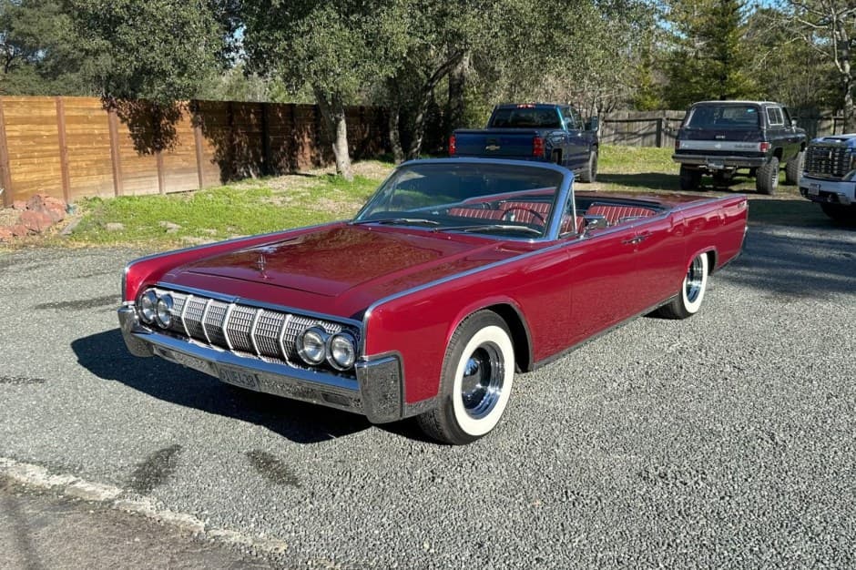 1964 Lincoln Continental (1961-1969) sold for $82,500
