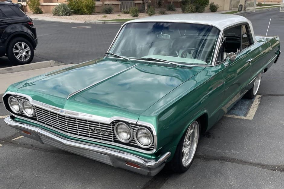 1964 Chevrolet Impala sold for $22,500
