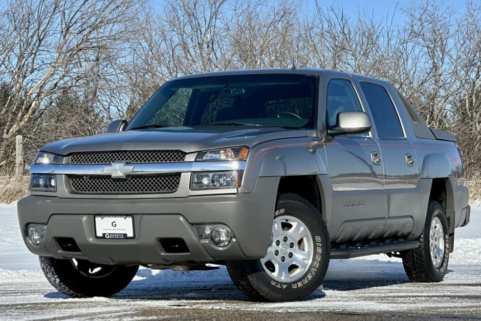 2002 Chevrolet Avalanche sold for $21,250
