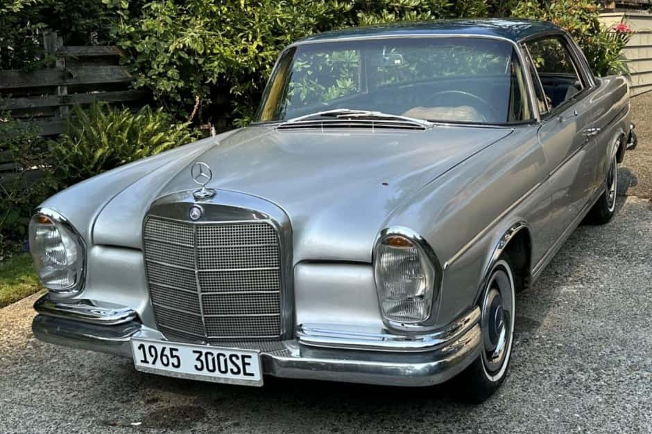 1965 Mercedes-Benz W112 sold for $18,500