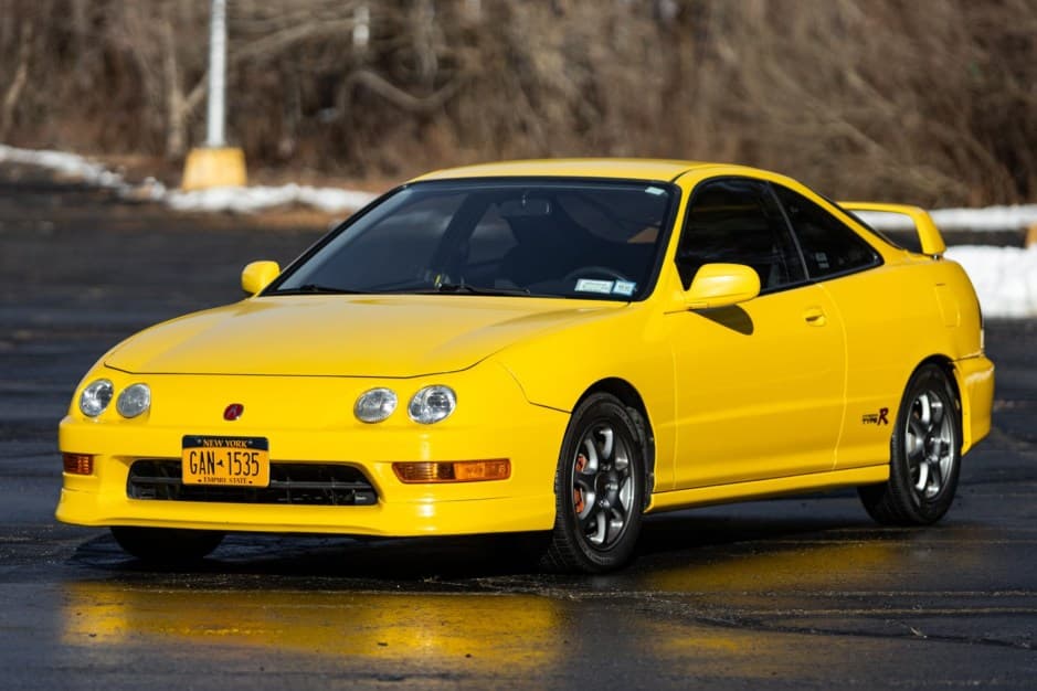 2001 Acura Integra Type R sold for $40,750