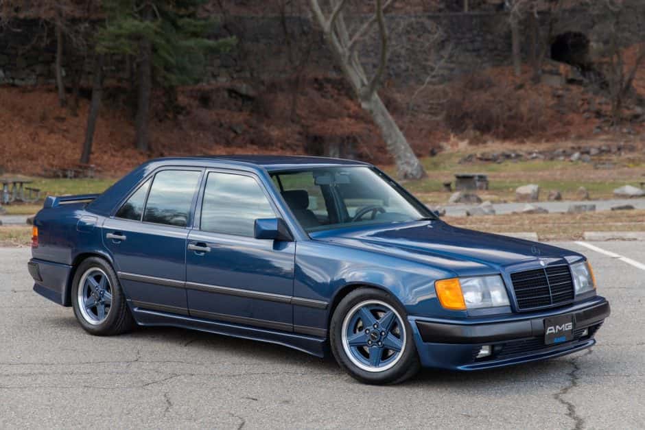 1985 Mercedes-Benz W124 E-Class sold for $37,820