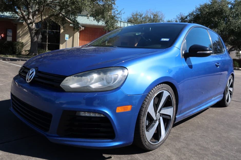 2012 Volkswagen Golf R sold for $9,000