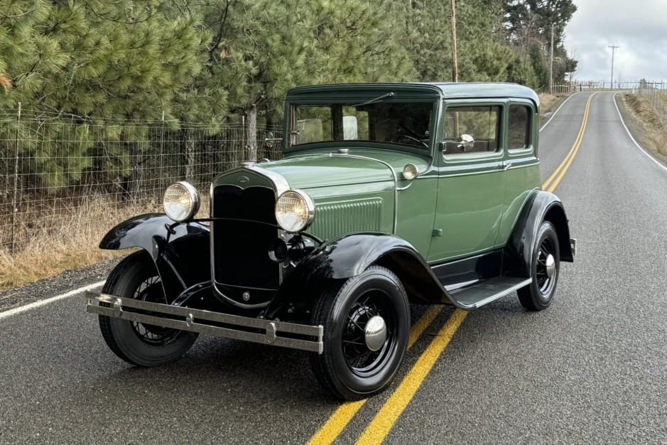 1931 Ford sold for $34,250