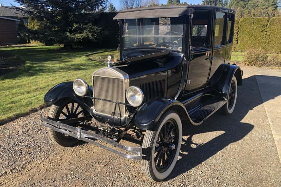1926 Ford sold for $7,100