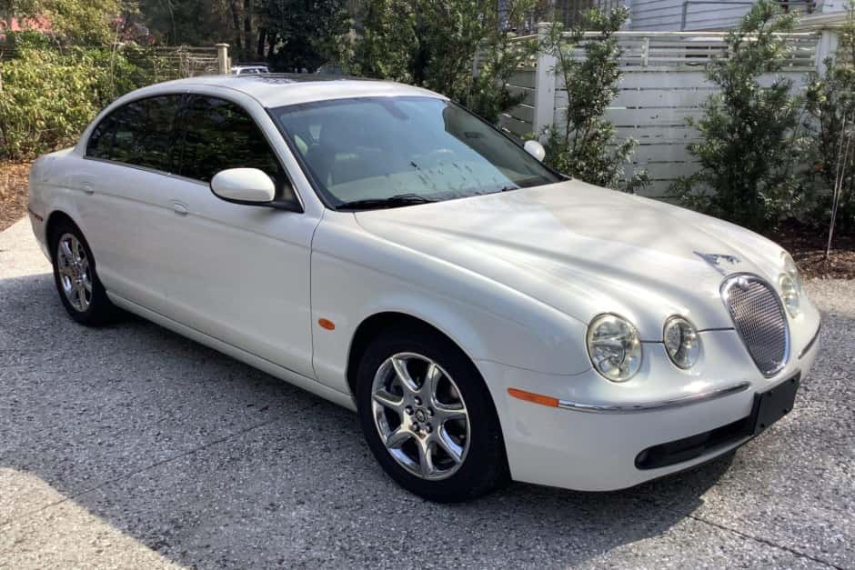 2006 Jaguar S-Type (1999-2007) sold for $7,800