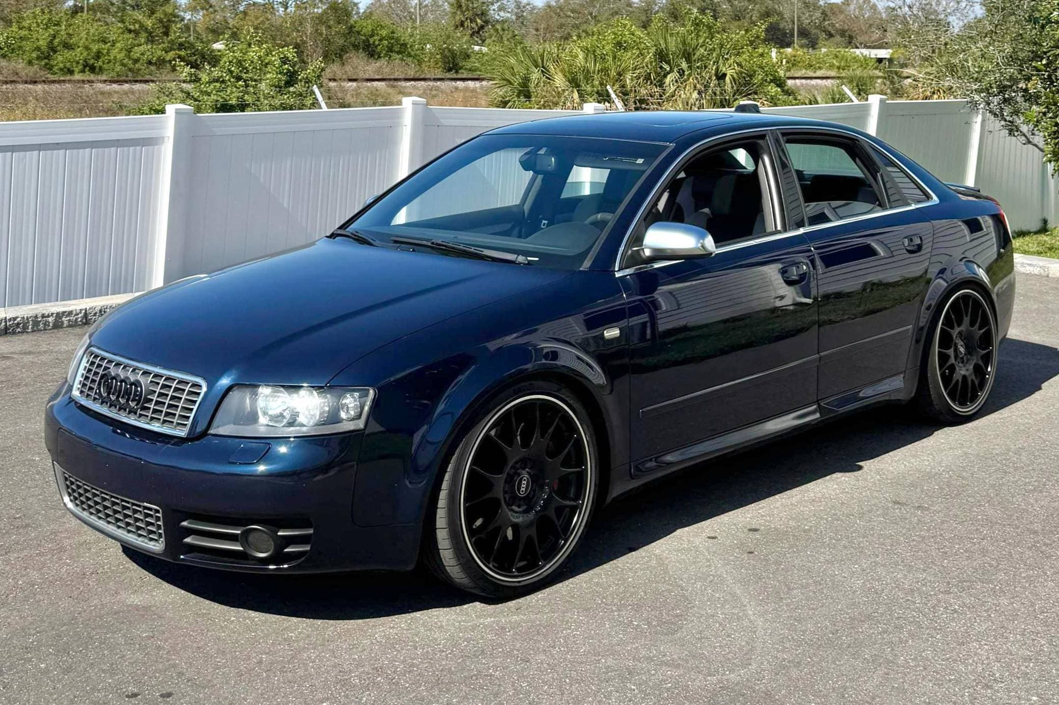 2004 Audi B6 S4 sold for $8,008