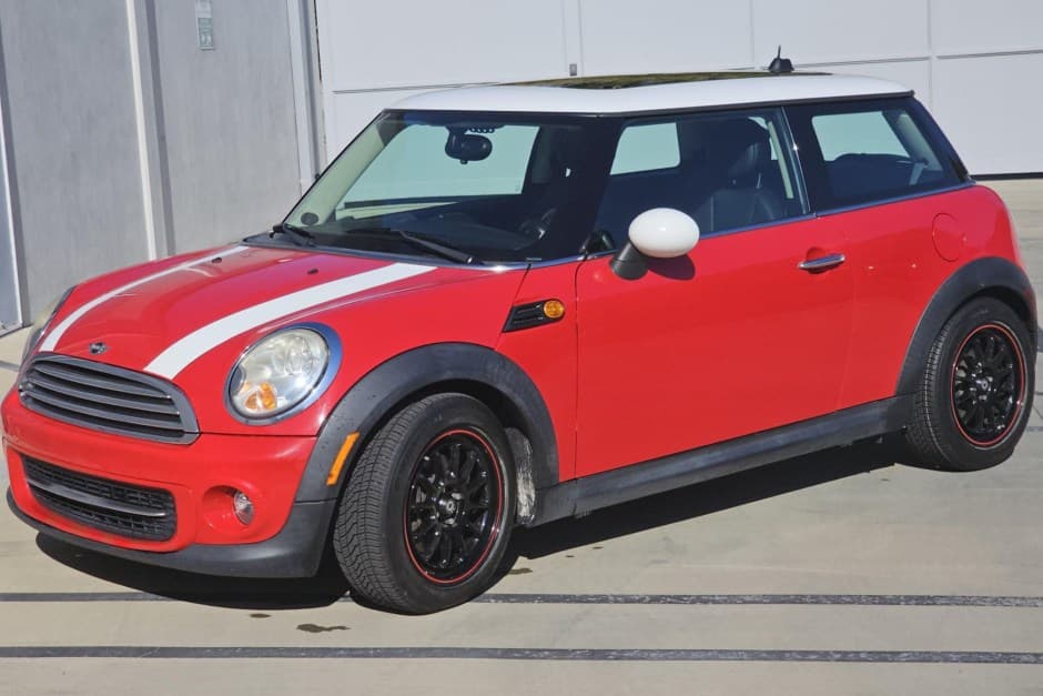 2011 Mini R56 Cooper, Cooper S, and John Cooper Works sold for $4,200