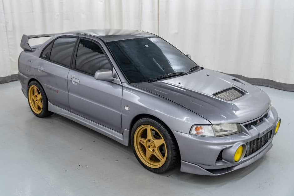 1996 Mitsubishi Lancer Evolution sold for $15,300