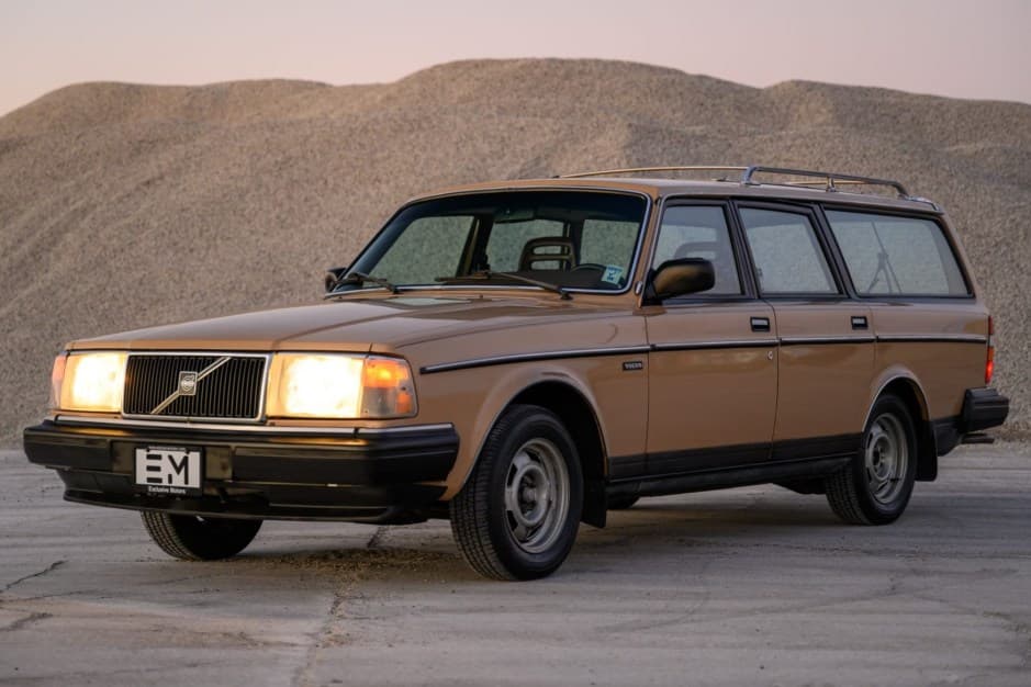 1986 Volvo 240 sold for $11,000