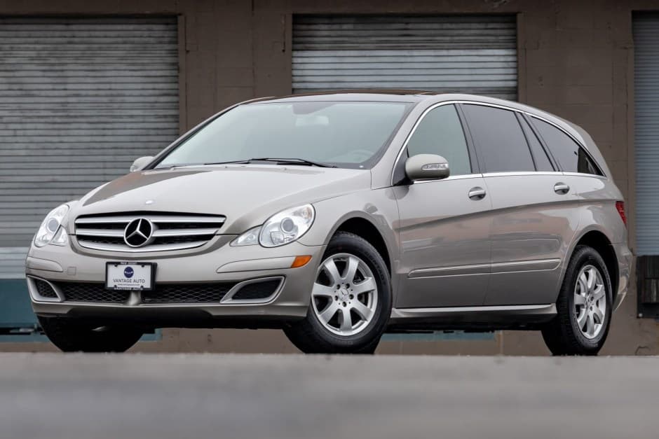 2007 Mercedes-Benz W251 R-Class sold for $13,750