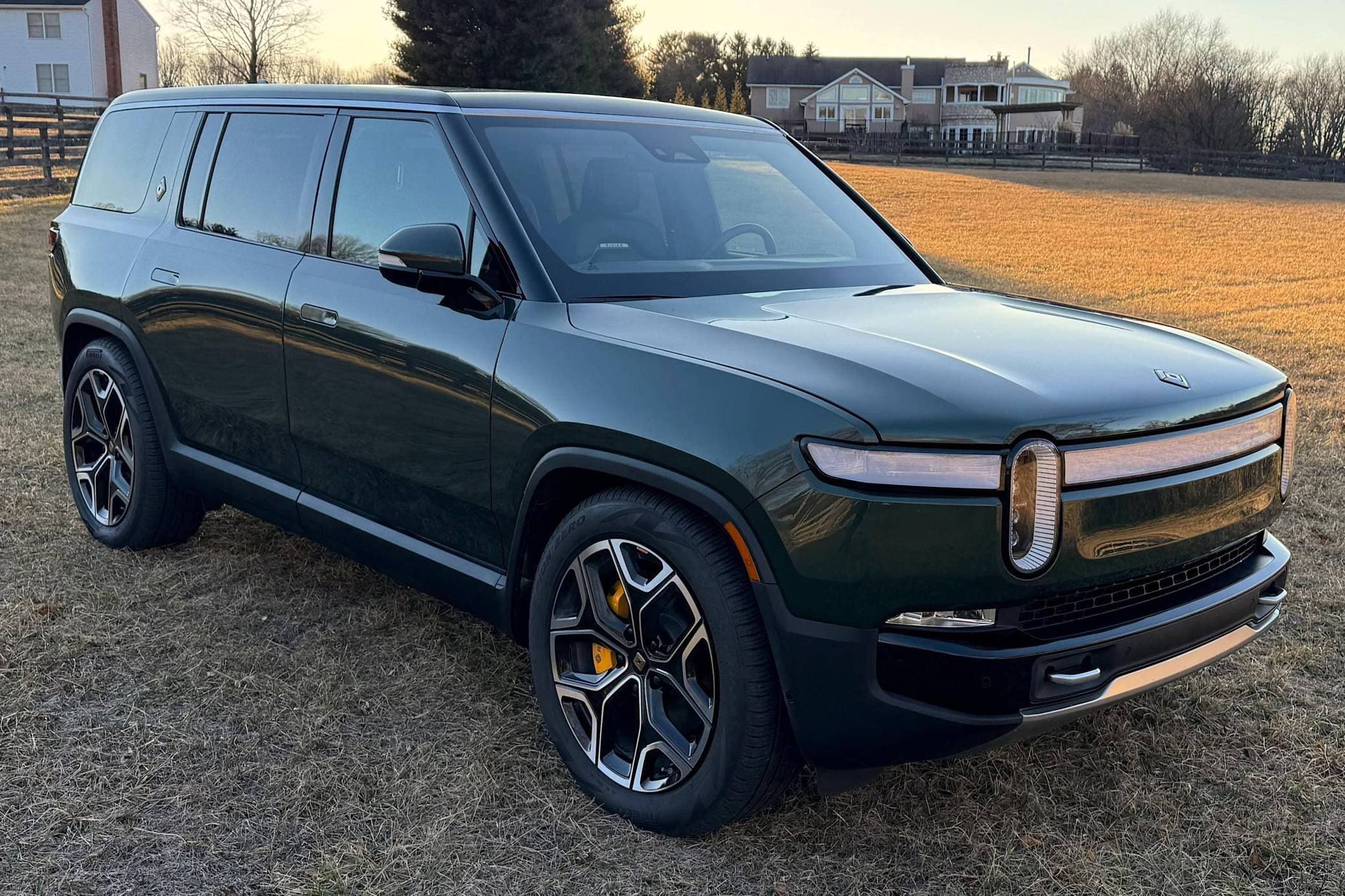 2022 Rivian R1S sold for $62,000