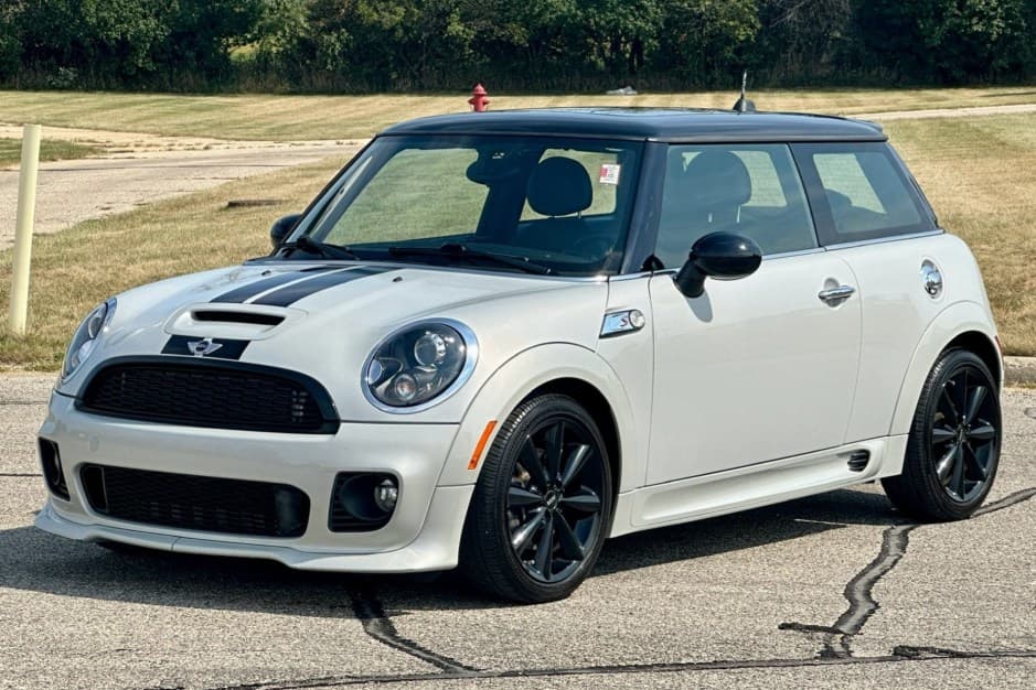 2011 Mini R56 Cooper, Cooper S, and John Cooper Works sold for $9,700