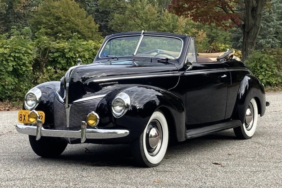 1940 Mercury Eight sold for $21,000