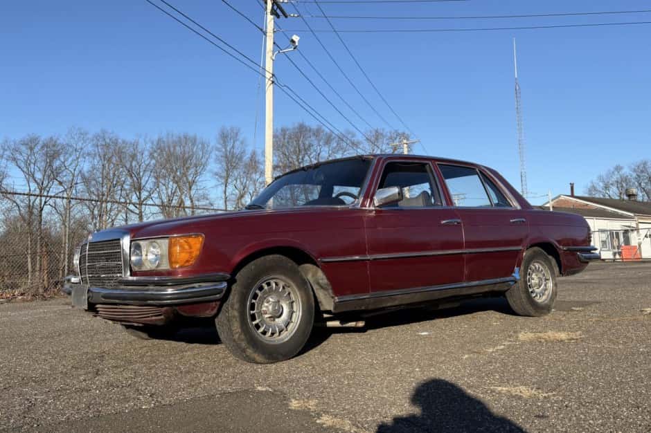 1975 Mercedes-Benz W116 S-Class sold for $2,225