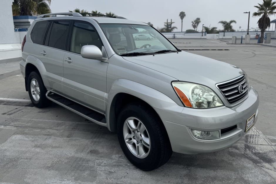 2003 Lexus GX sold for $13,777