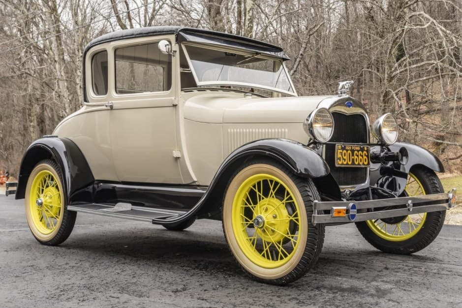 1929 Ford sold for $8,500