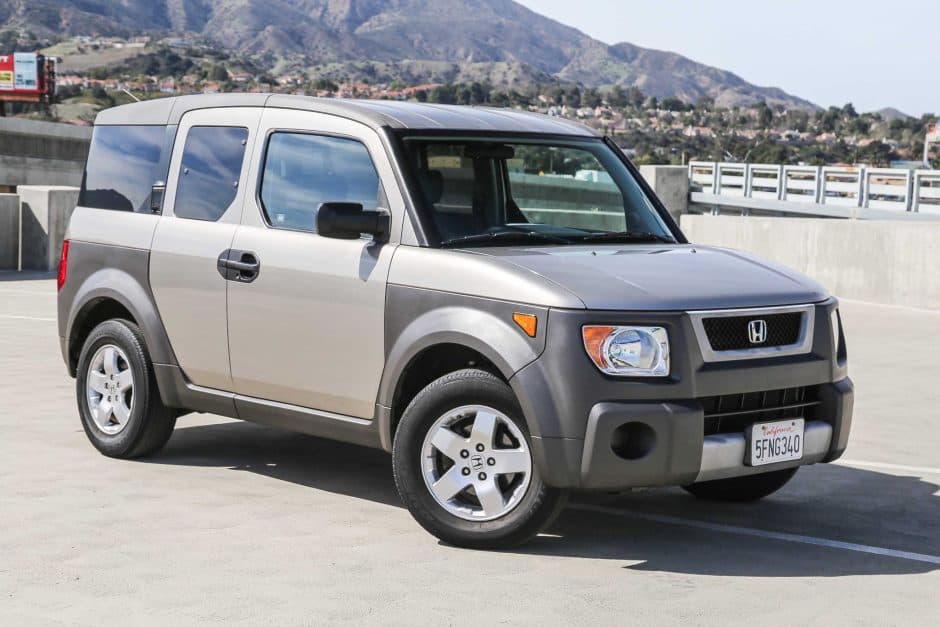 2003 Honda Element sold for $15,250