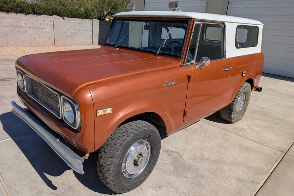 1970 International Harvester Scout sold for $14,750