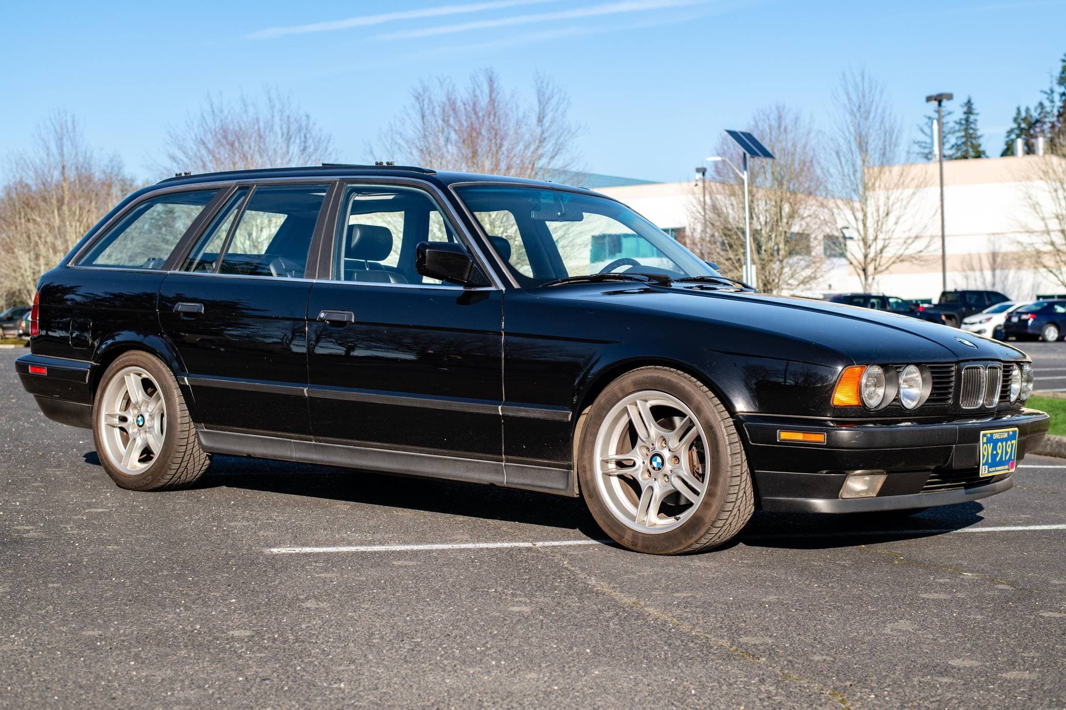 1992 BMW 5 Series sold for $15,500