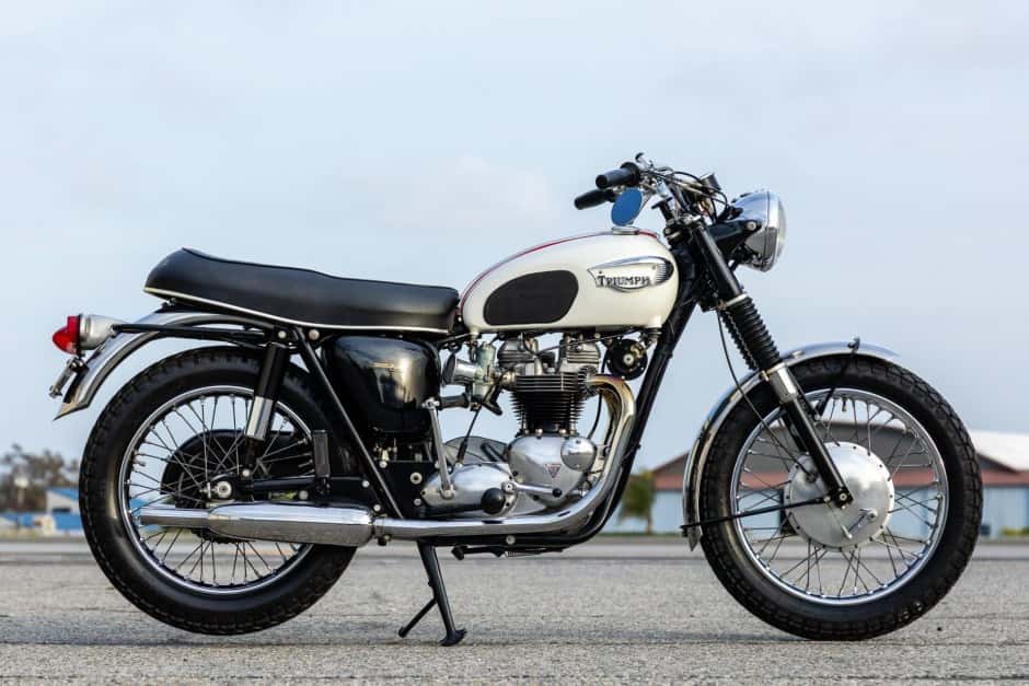 1966 Triumph Bonneville T120 sold for $25,000