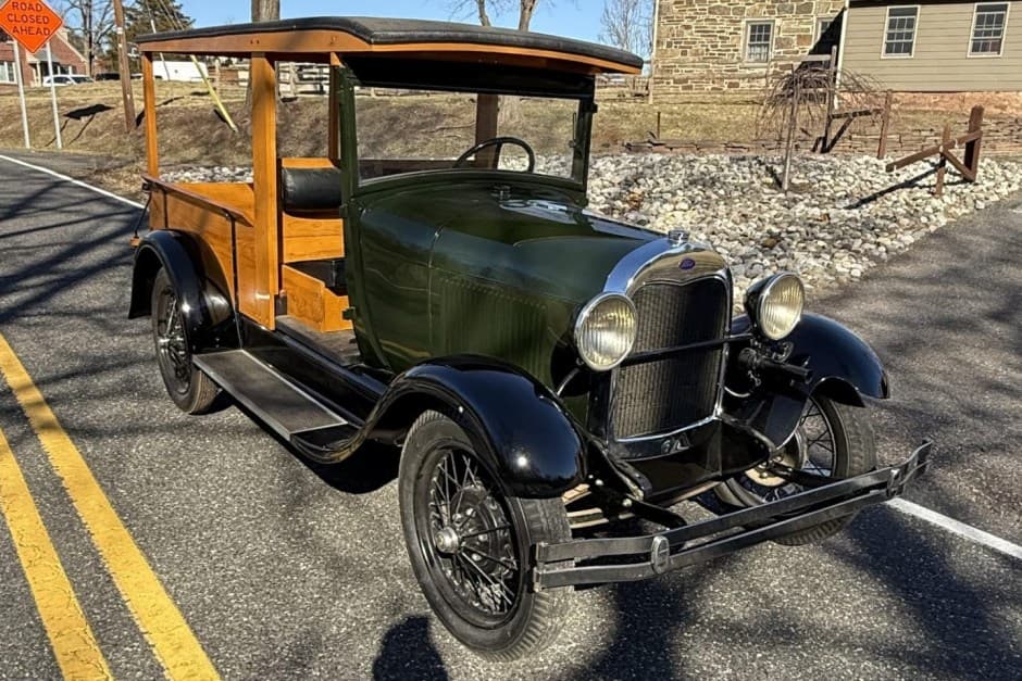1929 Ford sold for $11,250
