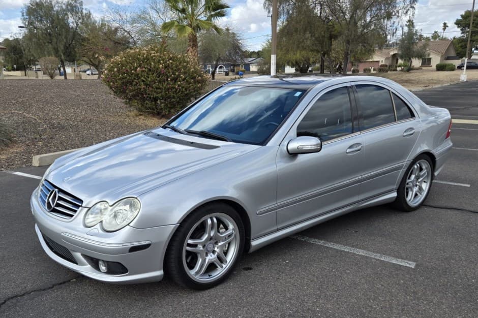 2005 Mercedes-Benz W203 C55 & C32 AMG sold for $7,000