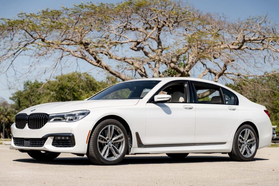 2017 BMW G11/G12 7-Series sold for $30,000