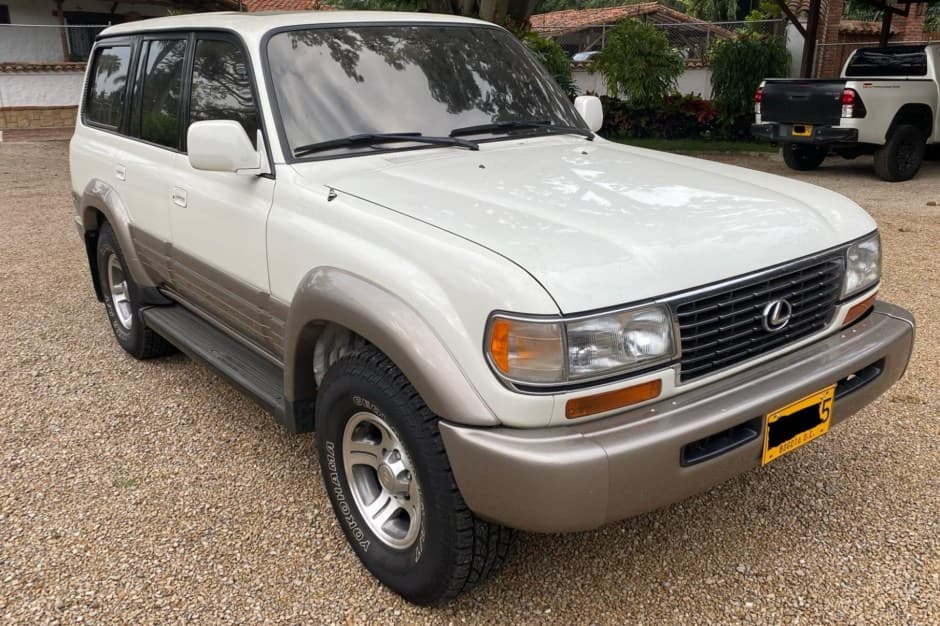 1996 Lexus LX450 sold for $18,500