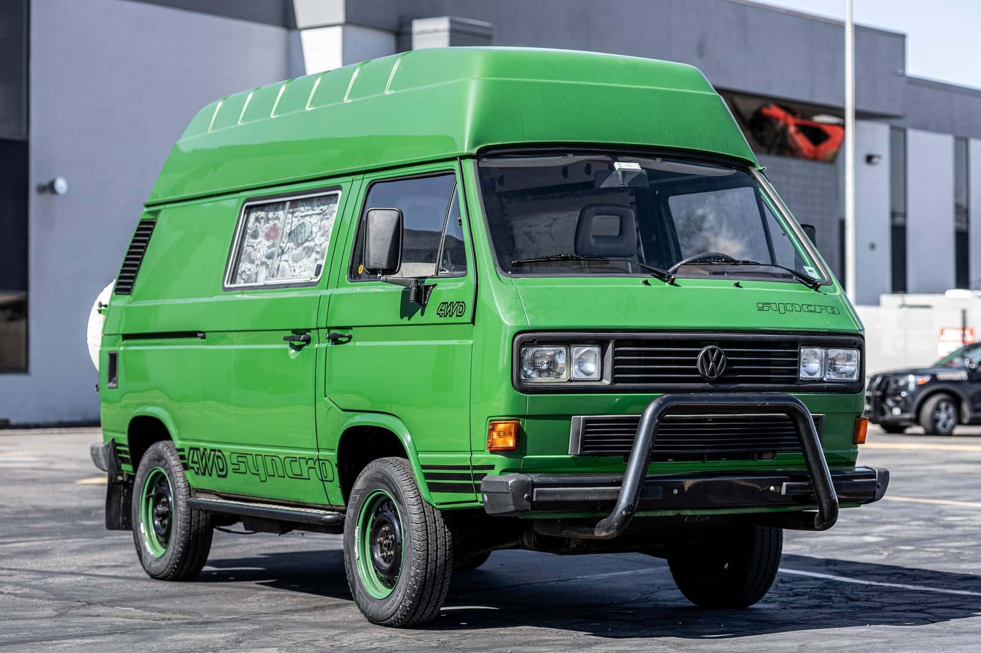 1992 Volkswagen Vanagon sold for $15,250