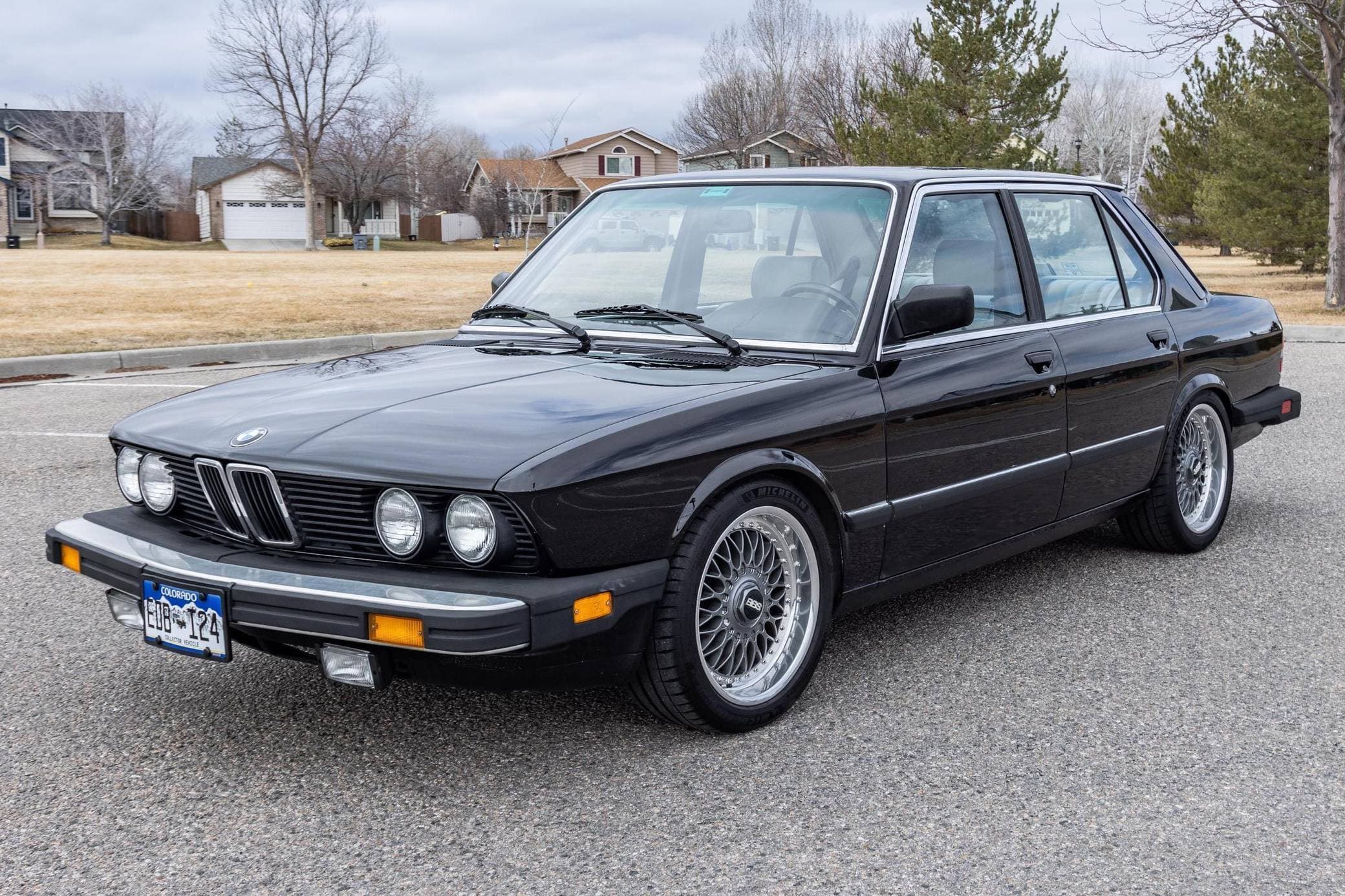 1986 BMW 5 Series sold for $6,635