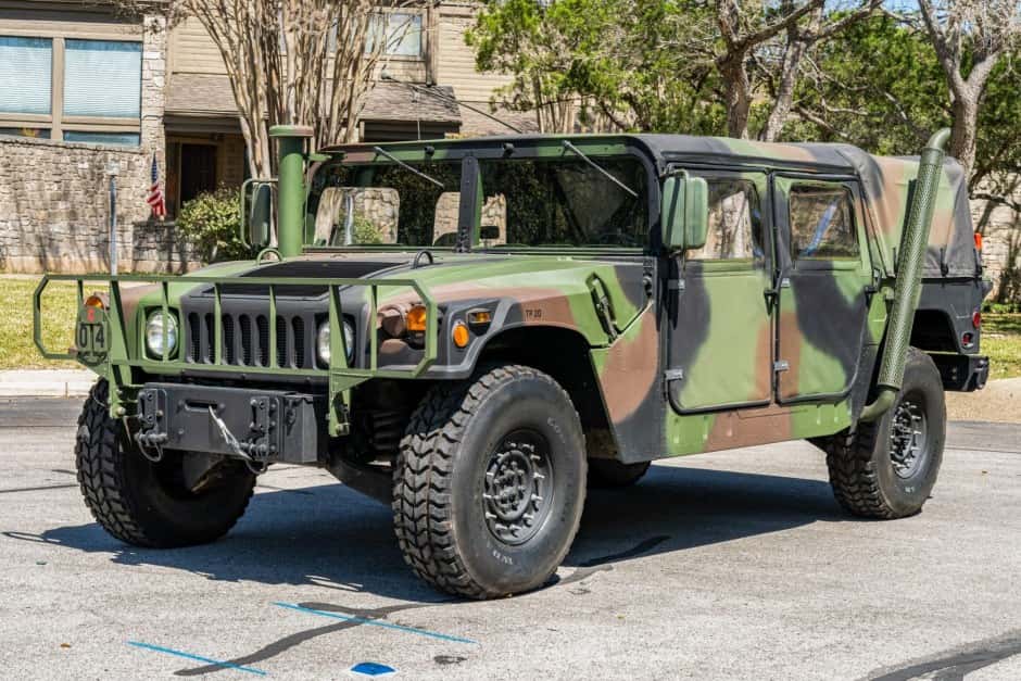 1987 Hummer HMMWV/Humvee sold for $19,750