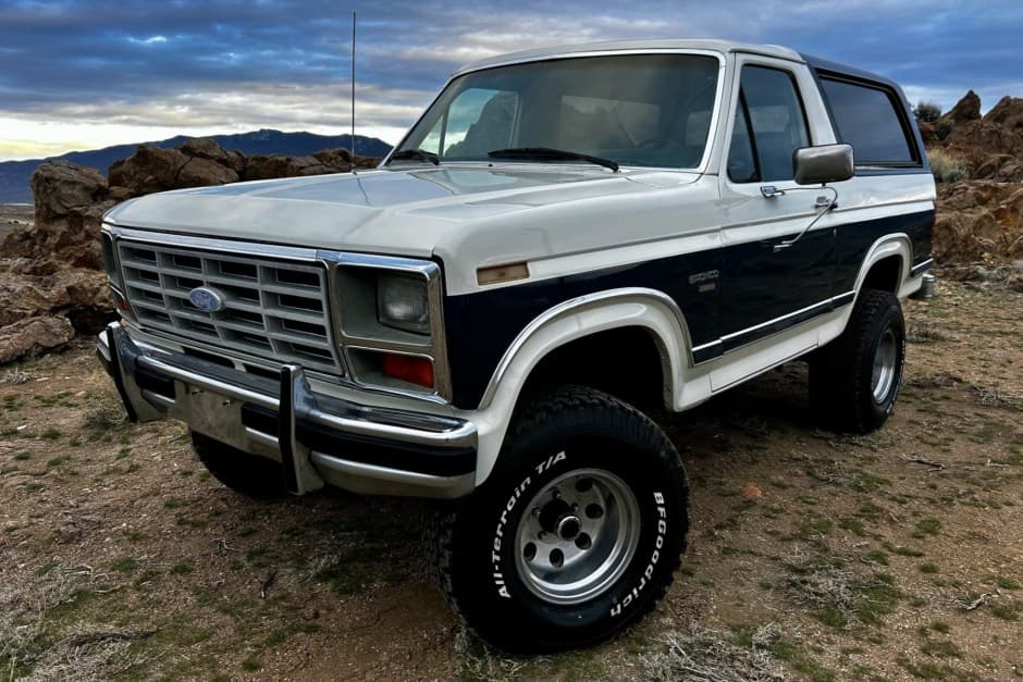 1986 Ford Bronco 3rd Generation 1980-1986 sold for $30,250