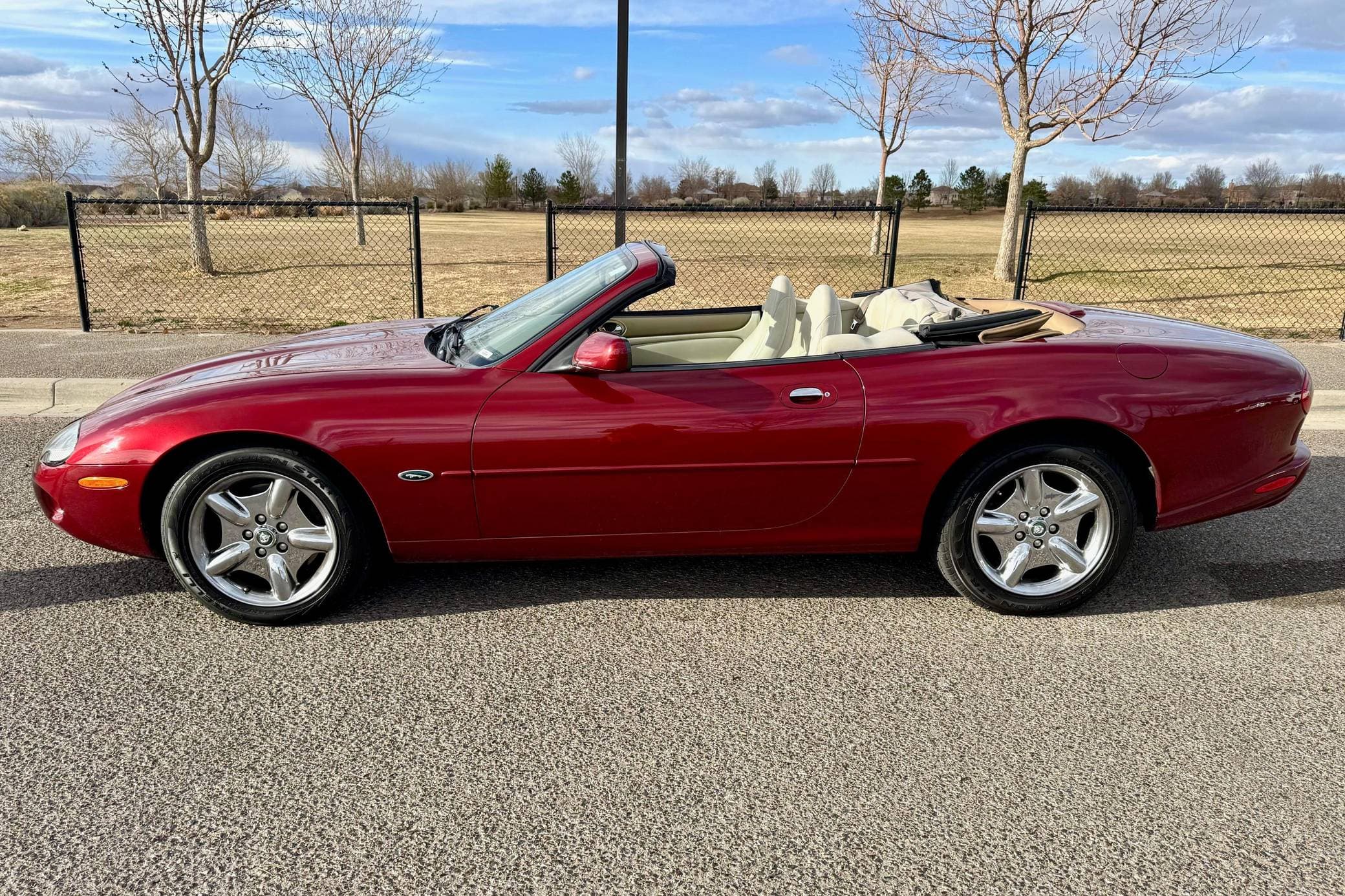 1999 Jaguar XK8 sold for $7,015