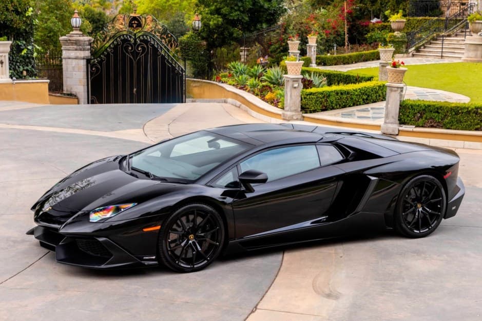 2014 Lamborghini Aventador sold for $410,000