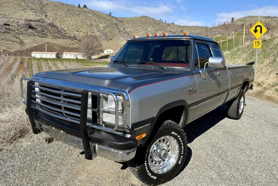 1993 Dodge Ram (1981-1993) sold for $40,250