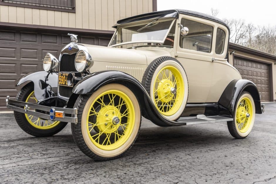 1929 Ford sold for $12,600